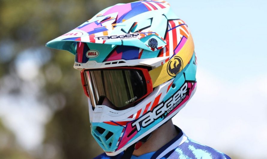 Guide To Finding the Right Size Helmet for a Dirt Bike